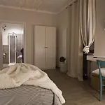 Stella Nocleg ze śniadaniem 3*